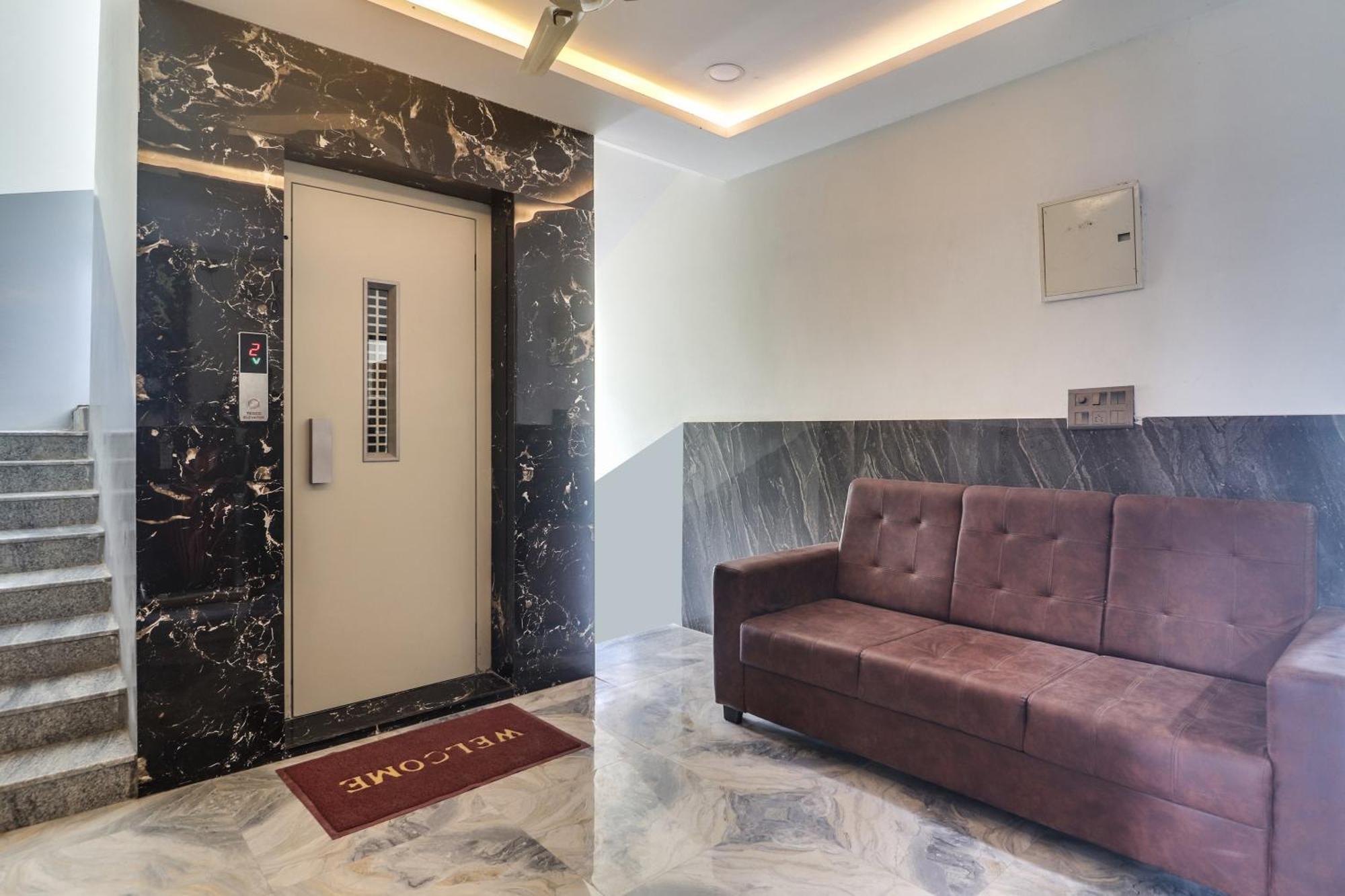 Collection O Sai Poojitha Suites 3*
